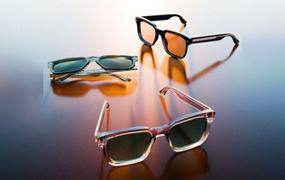 آیا رنگ شیشه عینک آفتابی در محافظت از چشم تأثیر دارد؟ 