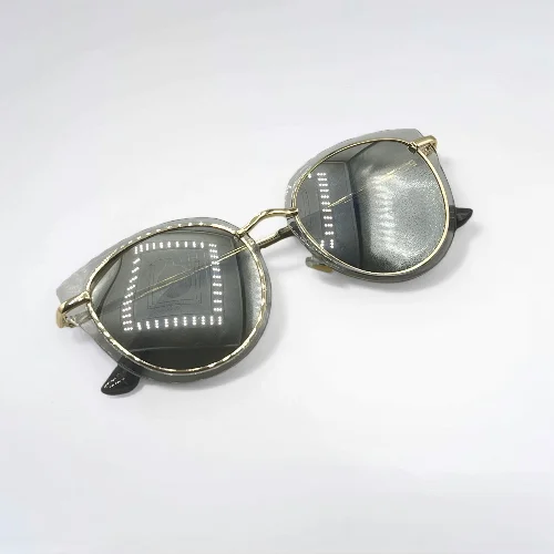 عینک-آفتابی-زنانه-مدل-شنل-نقره-ای